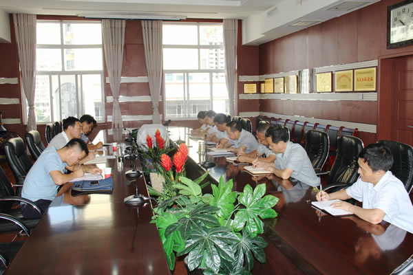 市交通運輸局黨組書記、局長馬潤同志對隴運集團公司全面從嚴治黨及黨風廉政建設進行專題調研