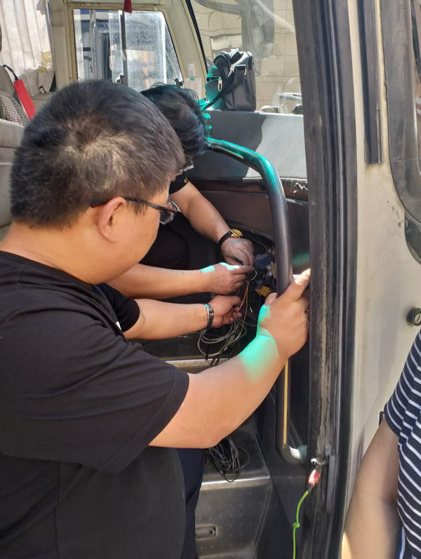 【三抓三促進(jìn)行時(shí)】隴運(yùn)集團(tuán)成縣客運(yùn)公司扎實(shí)開(kāi)展“兩客一?！避?chē)輛動(dòng)態(tài)監(jiān)控專(zhuān)項(xiàng)整治工作