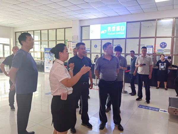 交通運輸部科學(xué)研究院紀(jì)委書記侯海強(qiáng)一行蒞臨隴運集團(tuán)成縣汽車站調(diào)研指導(dǎo)工作