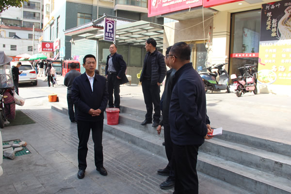 聚焦民生辦實事 優(yōu)化公交惠民生——隴運集團黨委書記、董事長馬明喜調(diào)研新開通公交線路